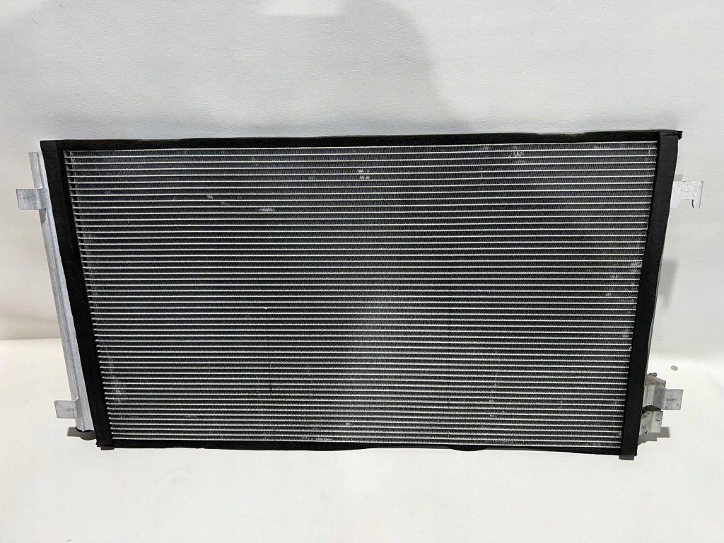 Радіатор кондиціонера ford mustang mach-e lj9h-19710-ac Зі Шроту