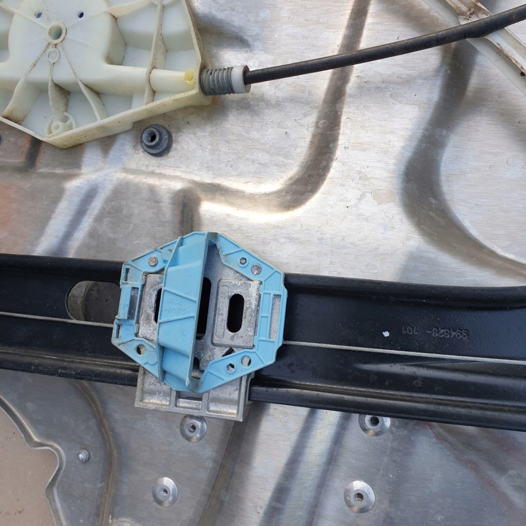 фото №7, Механізм підйомник скло лист r mercedes s w221