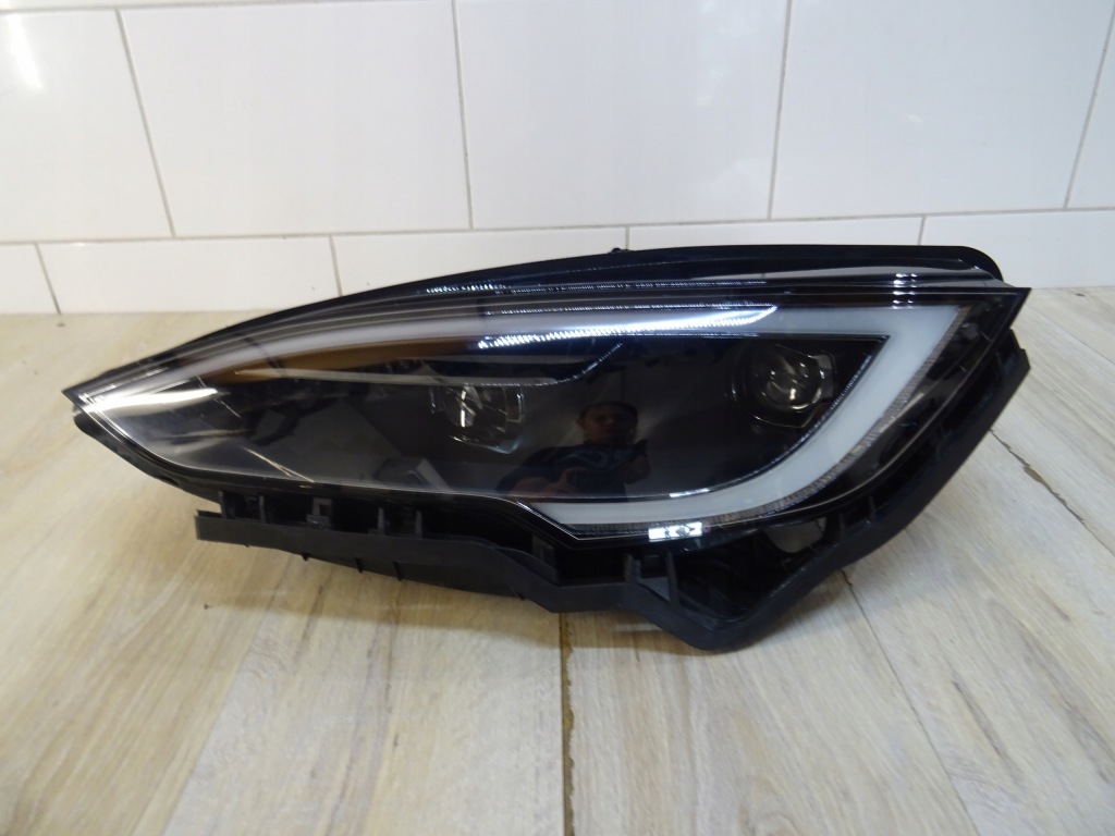 Купить Tesla s лампа левая фара линза matrix 1563713-95-c llu