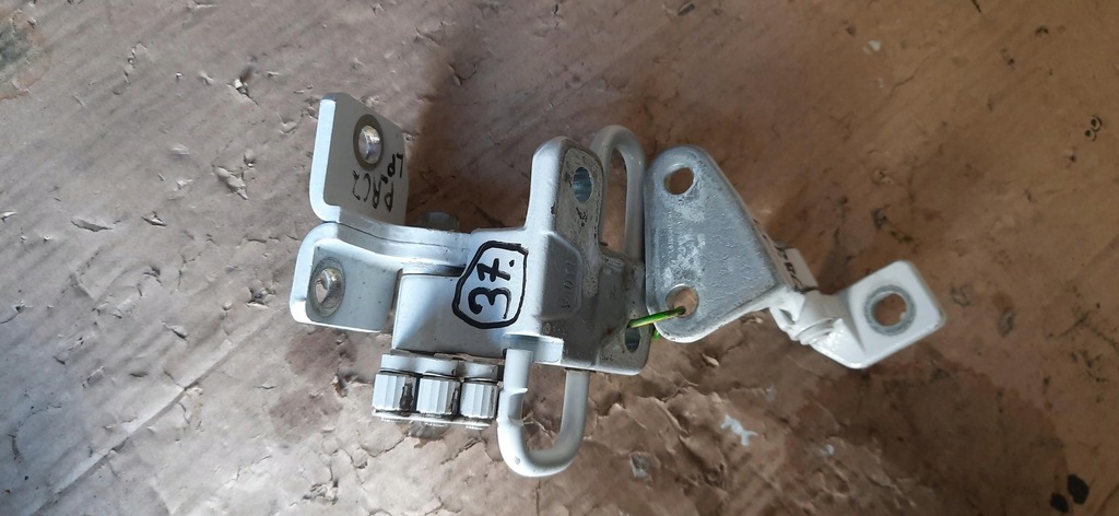 фото №8, Петля дверь левый перед peugeot rcz ym18402080