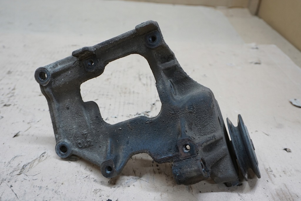 фото №6, Mitsubishi pajero iii кронштейн кронштейн натяжитель компрессор 3,2 did 00-06r