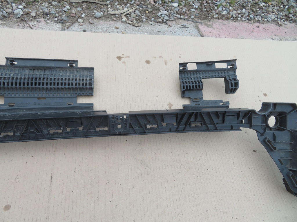 фото №11, Audi a4 b9 allroad направляющая кронштейн задняя 8w9807385b