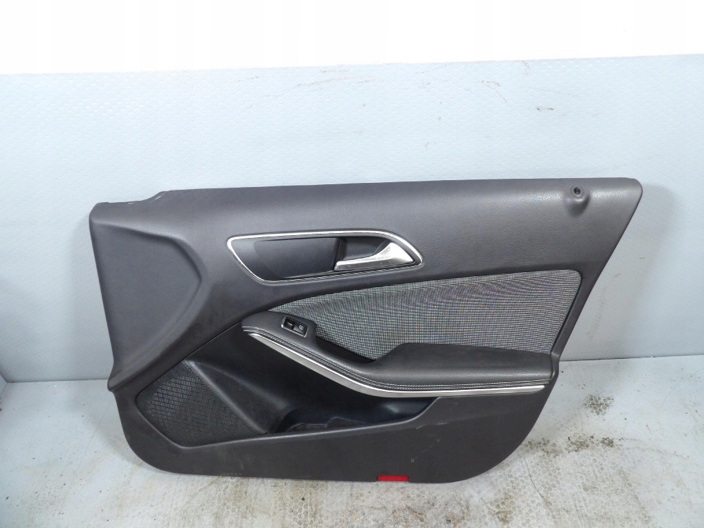 фото №1, Mercedes a180 w176 обивка дверь перед правая