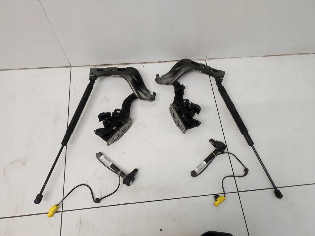 фото №7, Петля петли патрон капот правый левый комплект mercedes e klasa w213 213