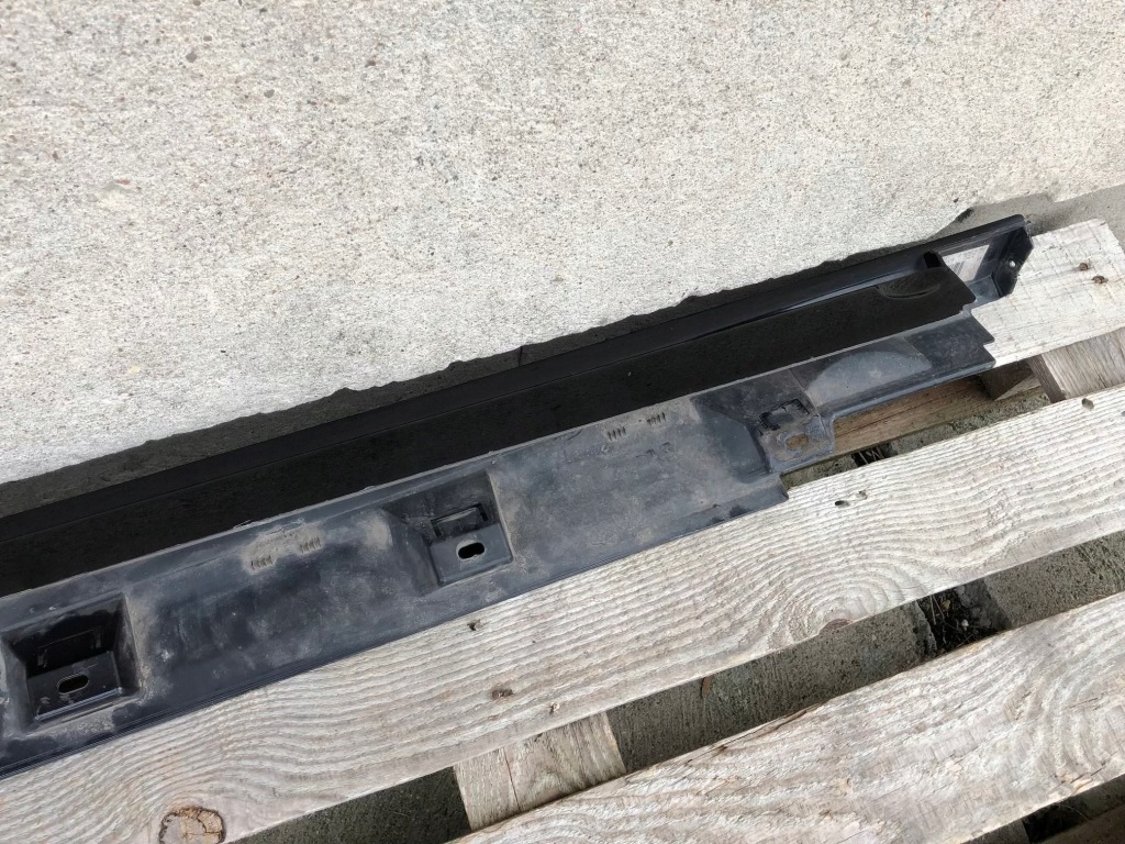 Порог накладка  порог левый vw passat b8 3g0 3g0853857f полный Недорого