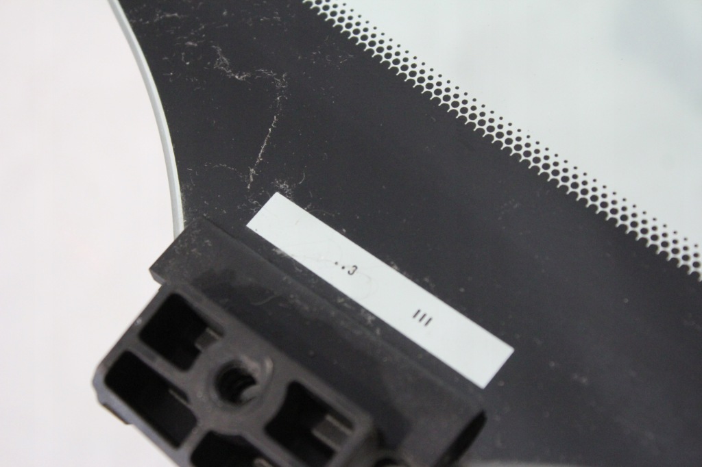 фото №5, Стекло боковая дверь правая задняя bmw i3 i01