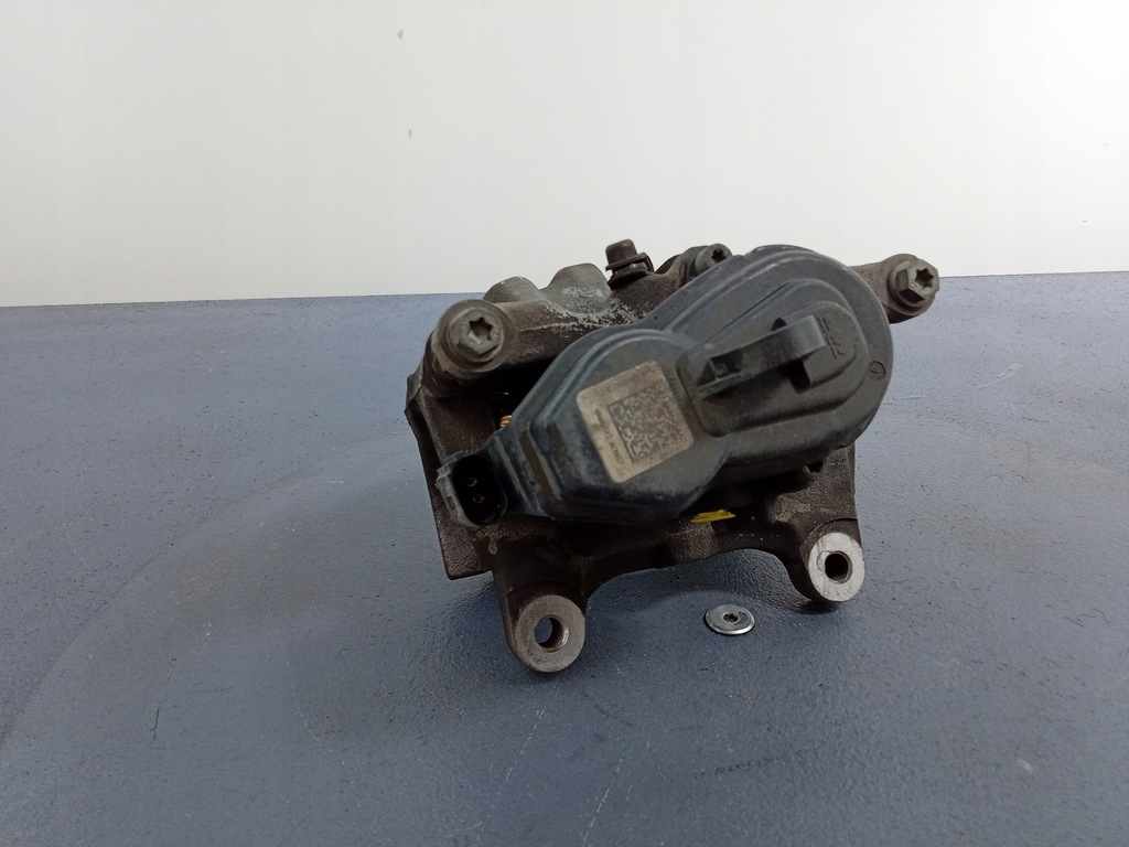 фото №4, Audi q7 ii q8 4m суппорт задняя левый скоба 4m0405ft