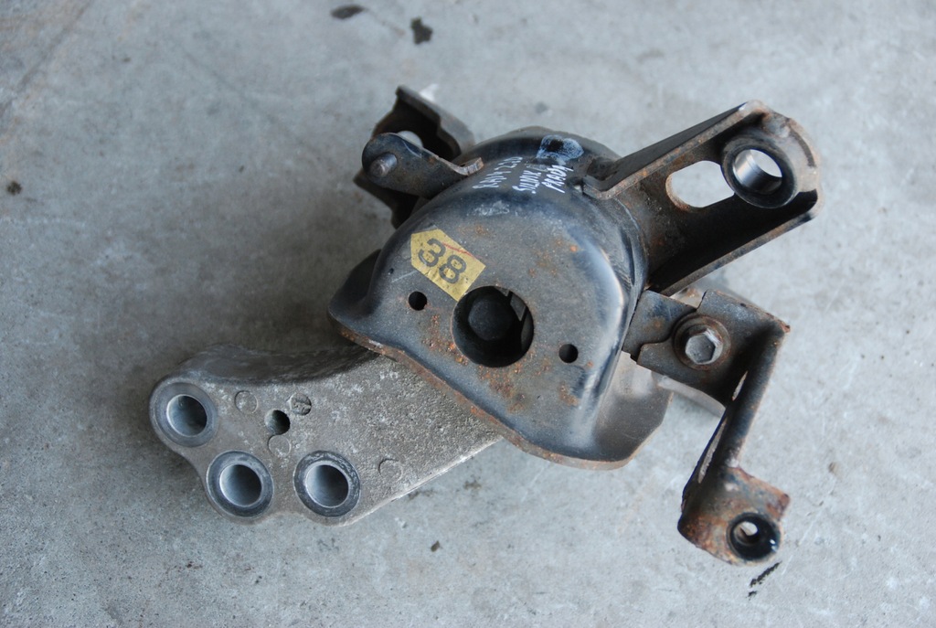 фото №5, Toyota rav4 iii 2.2 d-cat подушка двигуна кронштейн