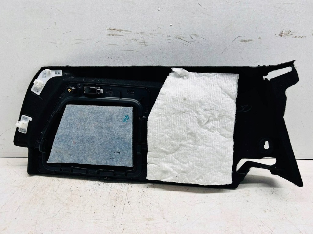 фото №9, Corolla e21 kombi 2.0h обшивка оббивка багажника права правий