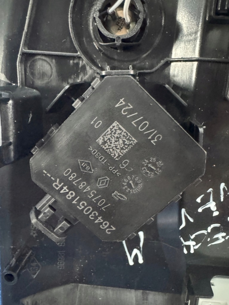 фото №10, Освітлення лампа стельовий renault megane v e-tech