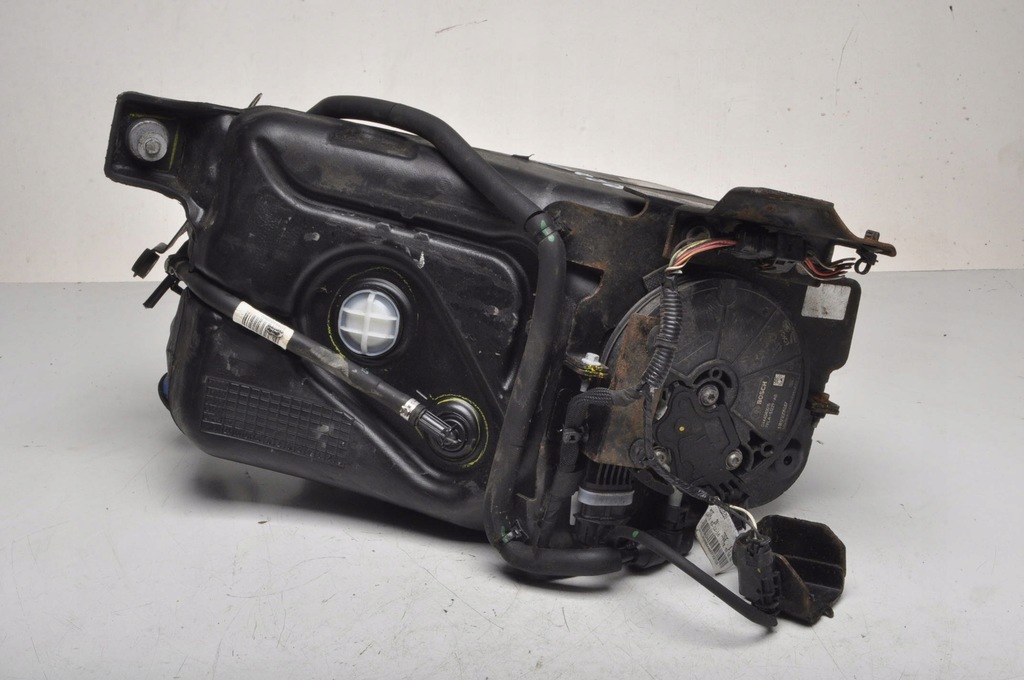 фото №1, Land rover range rover velar l560 бак adblue hk83-5j228-af