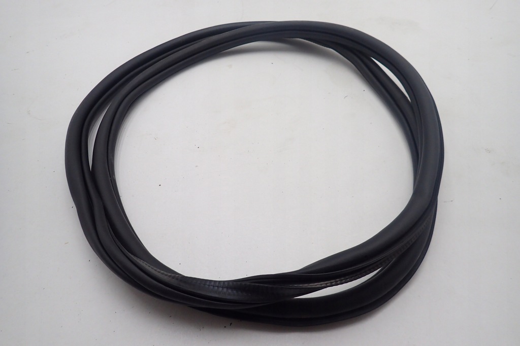 фото №2, Vw t-roc прокладка дверь 2ga867914