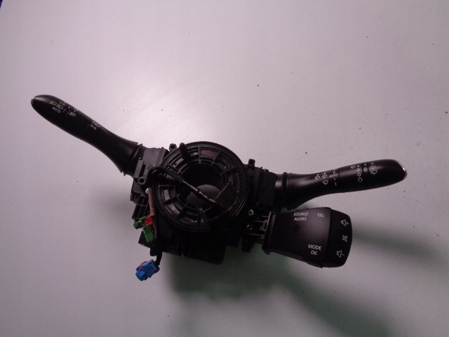 фото №1, Перемикач комбінований renault kadjar 2015-