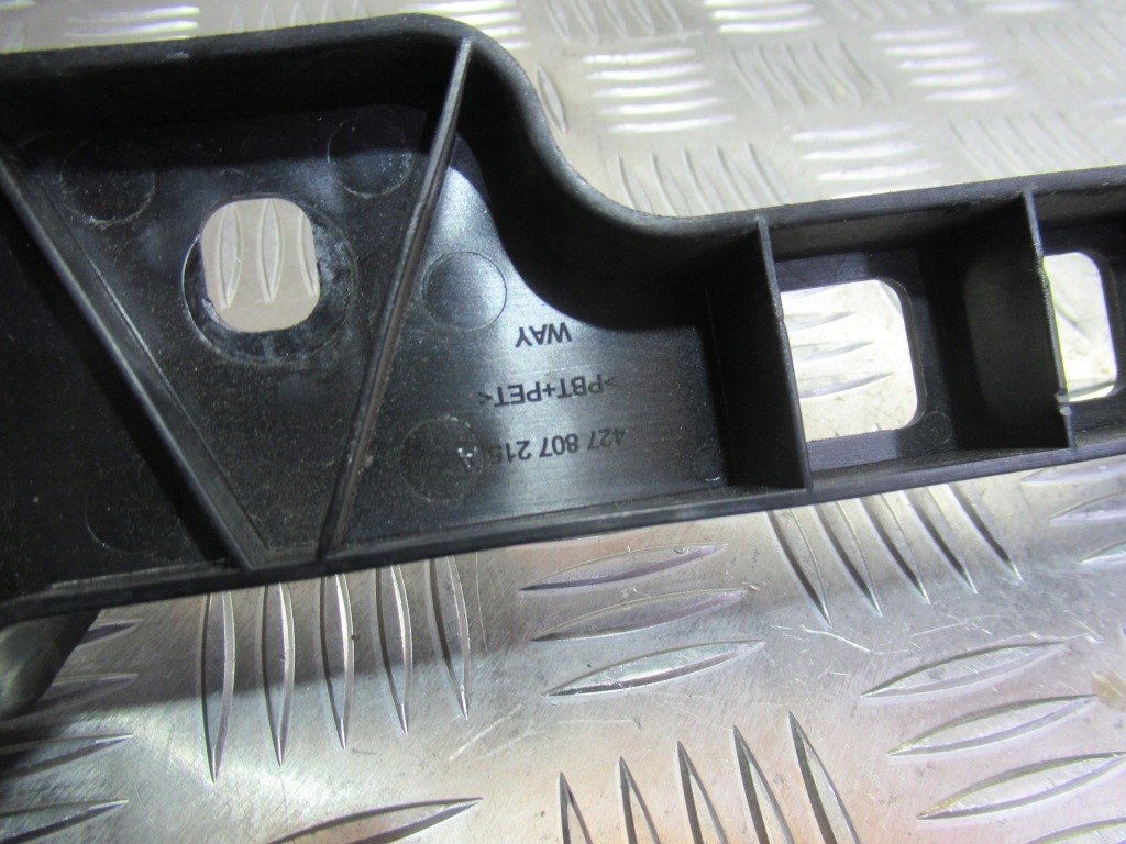 фото №4, Audi r8 кронштейн бампера напрямна 427807215a