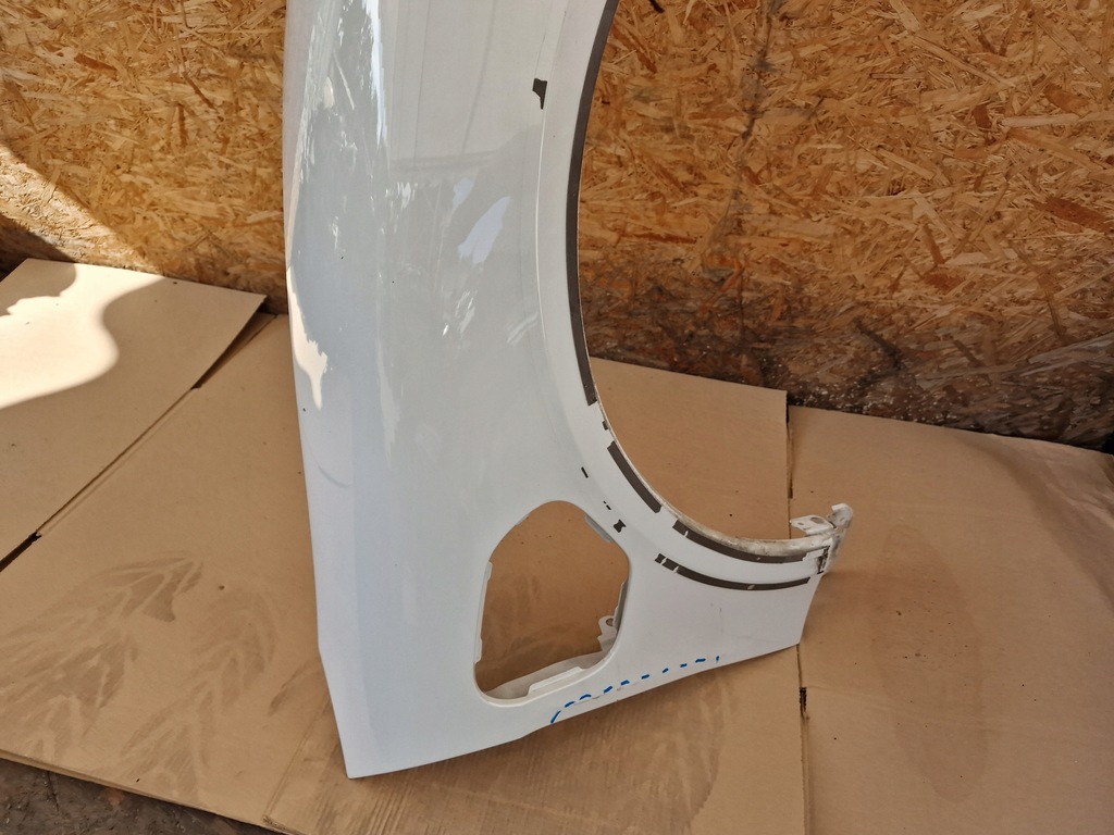 фото №5, Porsche taycan крыло правый