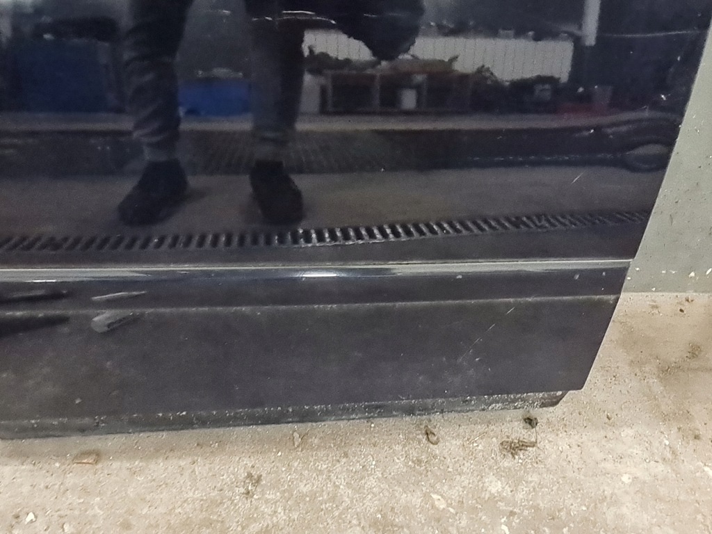 фото №7, Двері правий задня audi a4 b7 ly5k голий płat