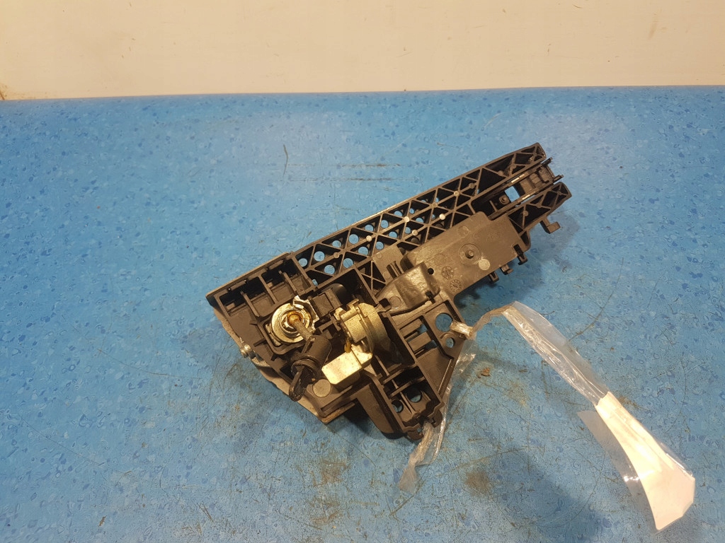 фото №2, Audi a5 8t ручка двері перед ліва lz7h