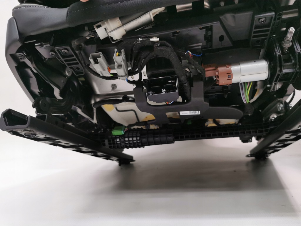 фото №7, Сидіння оббивка 7 осіб r design volvo xc90 ii europa