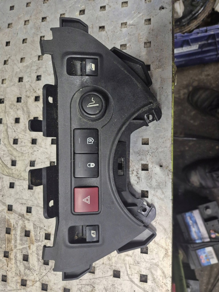 фото №1, Защита чехол домкрата коробки citroen berlingo 04157t06