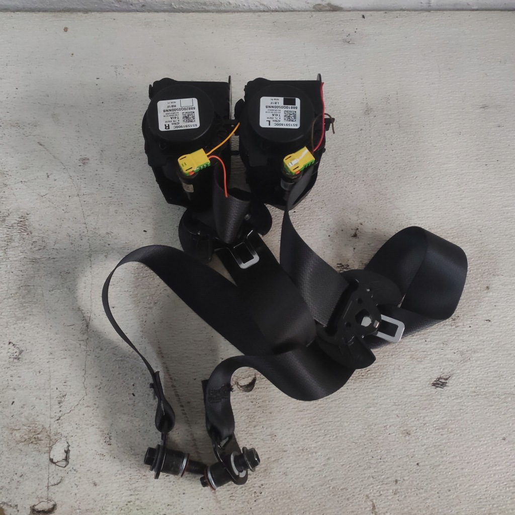 фото №1, Hyundai bayon 2022 i20 iii ремни безопасности перед комплект