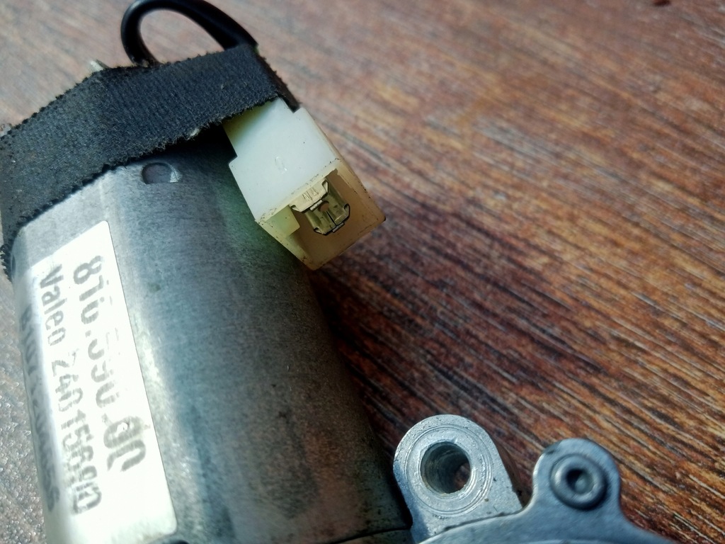 фото №10, Jeep grand cherokee wj 99-04r моторчик люк 24015690