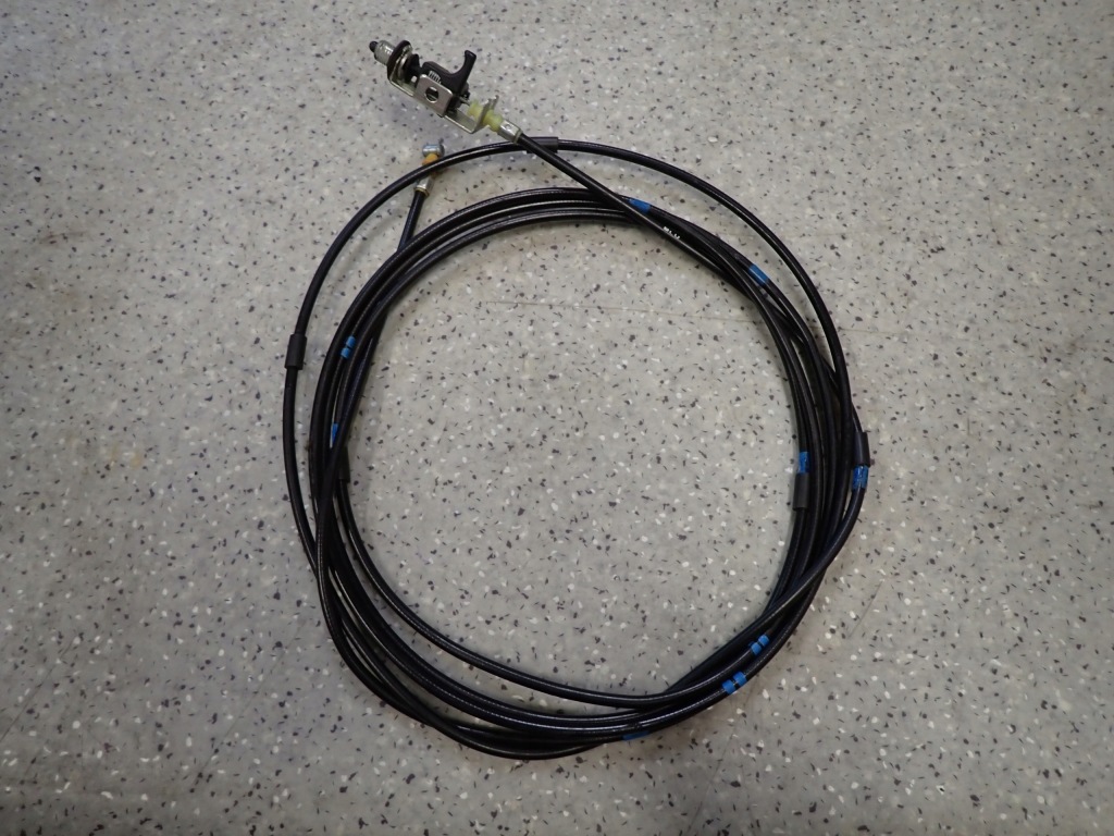 фото №1, Mazda 5 05-10 трос открывания крышка топлива