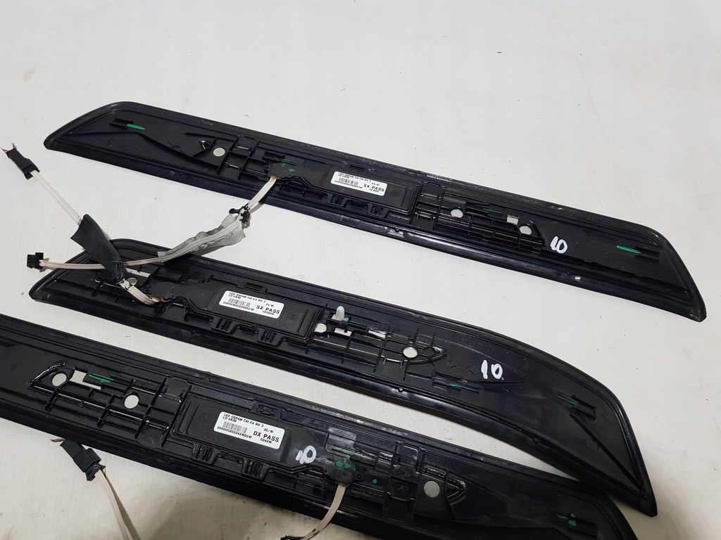 фото №8, Накладки пороговые led правая левая перед задняя комплект bmw f07 молдинг