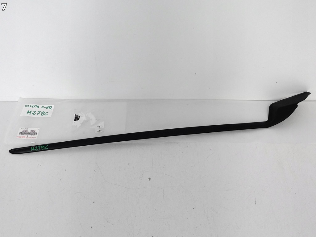 фото №8, Toyota c-hr chr lift 16-23 молдинг прокладка стекло передней правая
