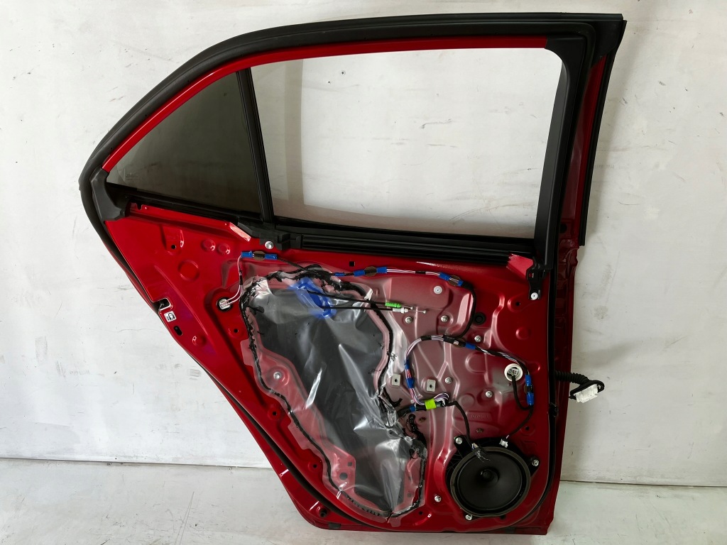 фото №8, Corolla e21 хэтчбек дверь задние левый задняя 3u5 2sz