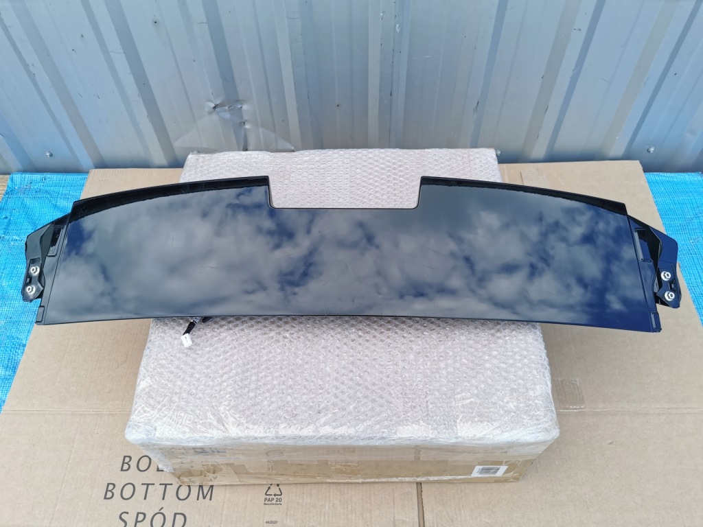 фото №1, Nissan leaf ii спойлер крышки задняя задний накладка 96032-5sk0a