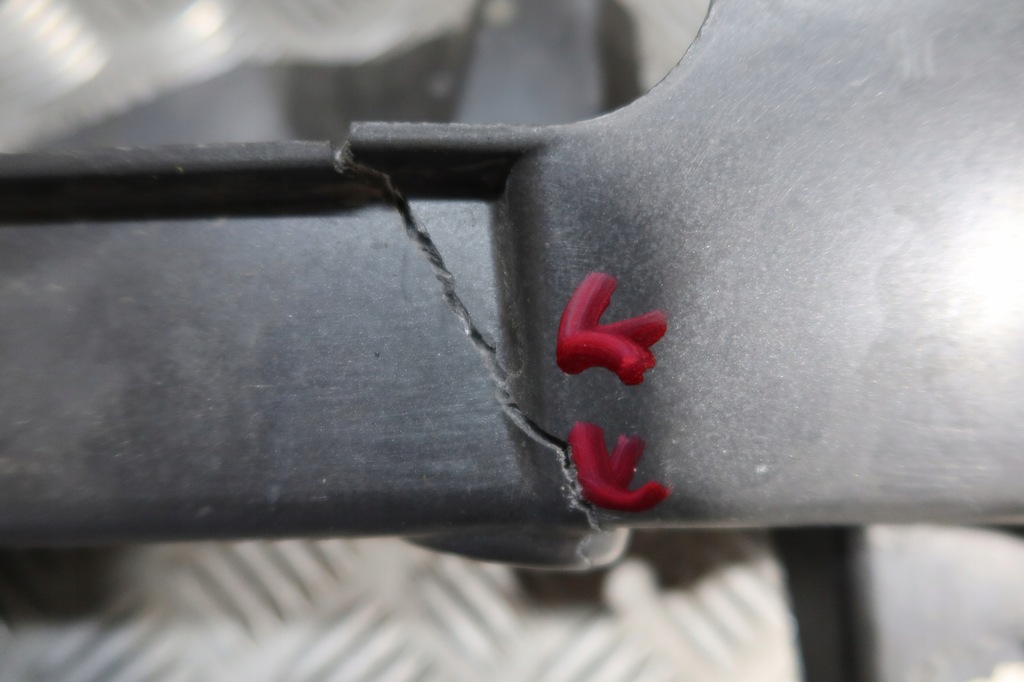 фото №14, Kangoo кронштейн крила лівий перед 631232841r uszk.