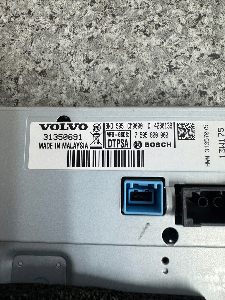 фото №8, Дисплей экран навигации volvo s60 ii v60 i 2011-2018 31350691