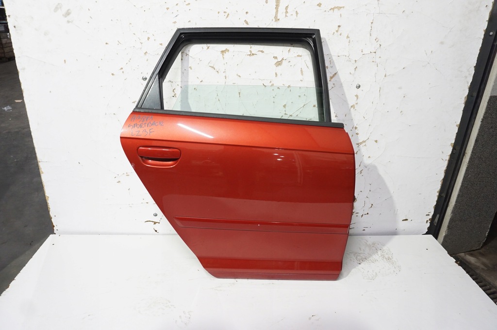 фото №1, Дверь правый задняя audi a3 8p 8p1 sportback lz3f