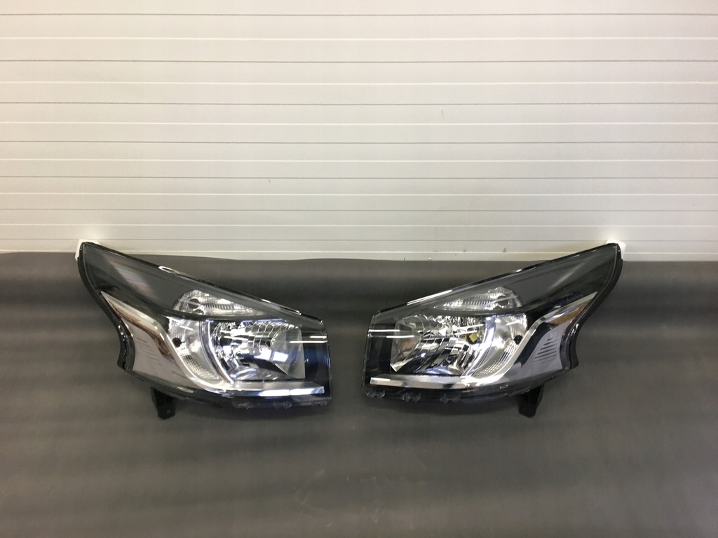 фото №4, Лампа передняя renault trafic iii nowa