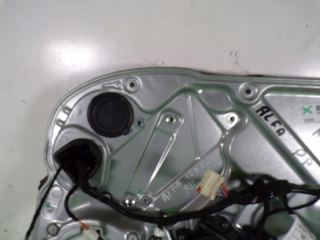 Подъемник стекло alfa romeo оригинальный номер 1560777120 Цена