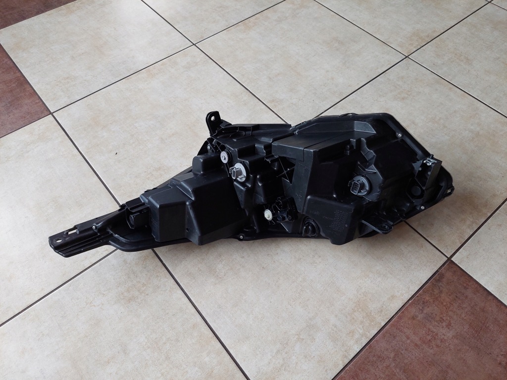 фото №4, Лампа правая - full led - honda hr-v ii - lift 2018