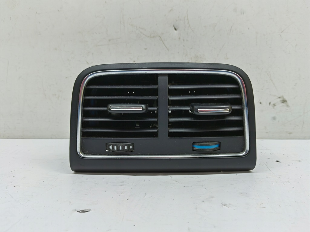 фото №1, Audi a5 8t coupe решітка обдув задня