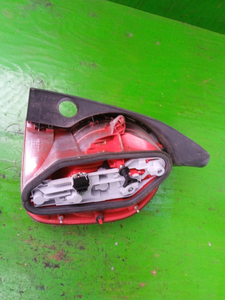 фото №4, Лампа левая задняя renault modus i