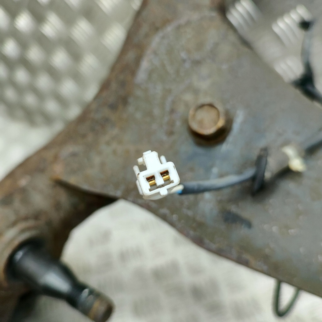 фото №6, Toyota prius xw20 2008 балка osi задній