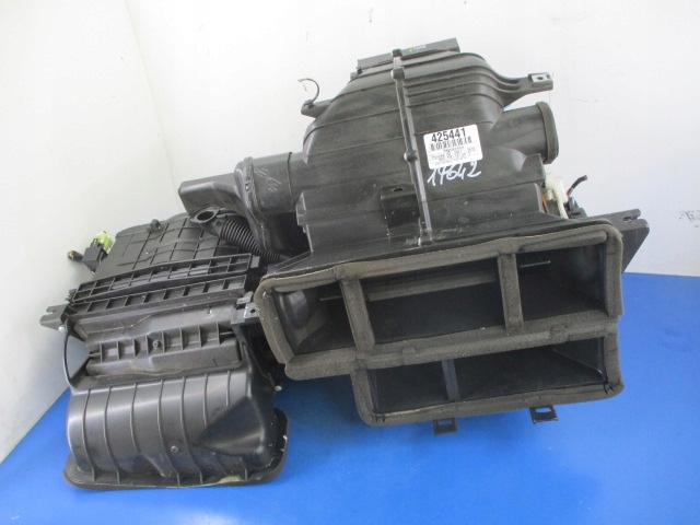 фото №1, Hyundai i30 i комплектная отопитель+ двигатели