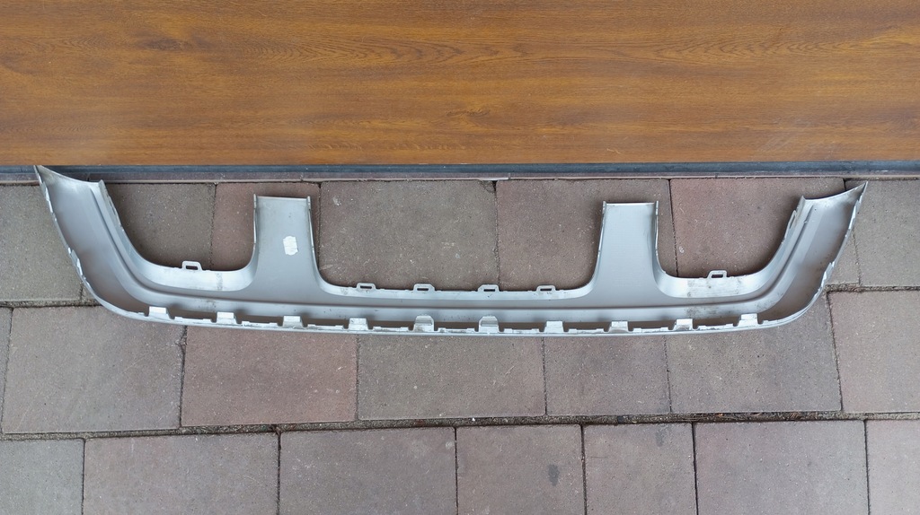 фото №4, Накладка спойлер бампера заднього-- vw t-roc 2ga lift 2021