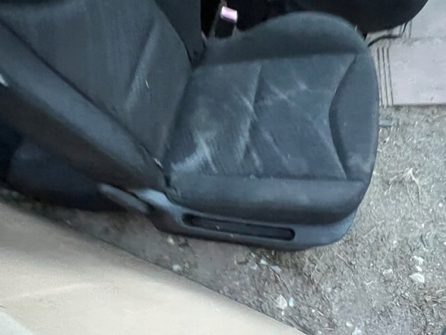 фото №5, Peugeot 308 t7 5d сиденья перед