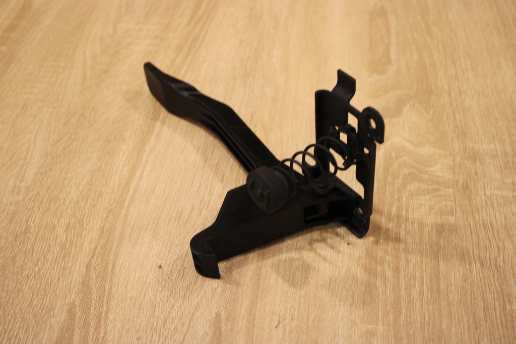 фото №3, Кронштейн ручка засувка капот renault megane iii