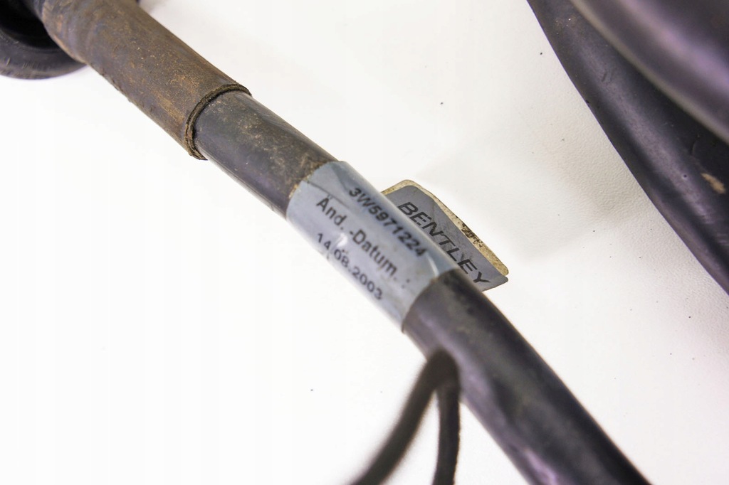 фото №8, Ir535 bentley flying spur i шланг аккумулятор