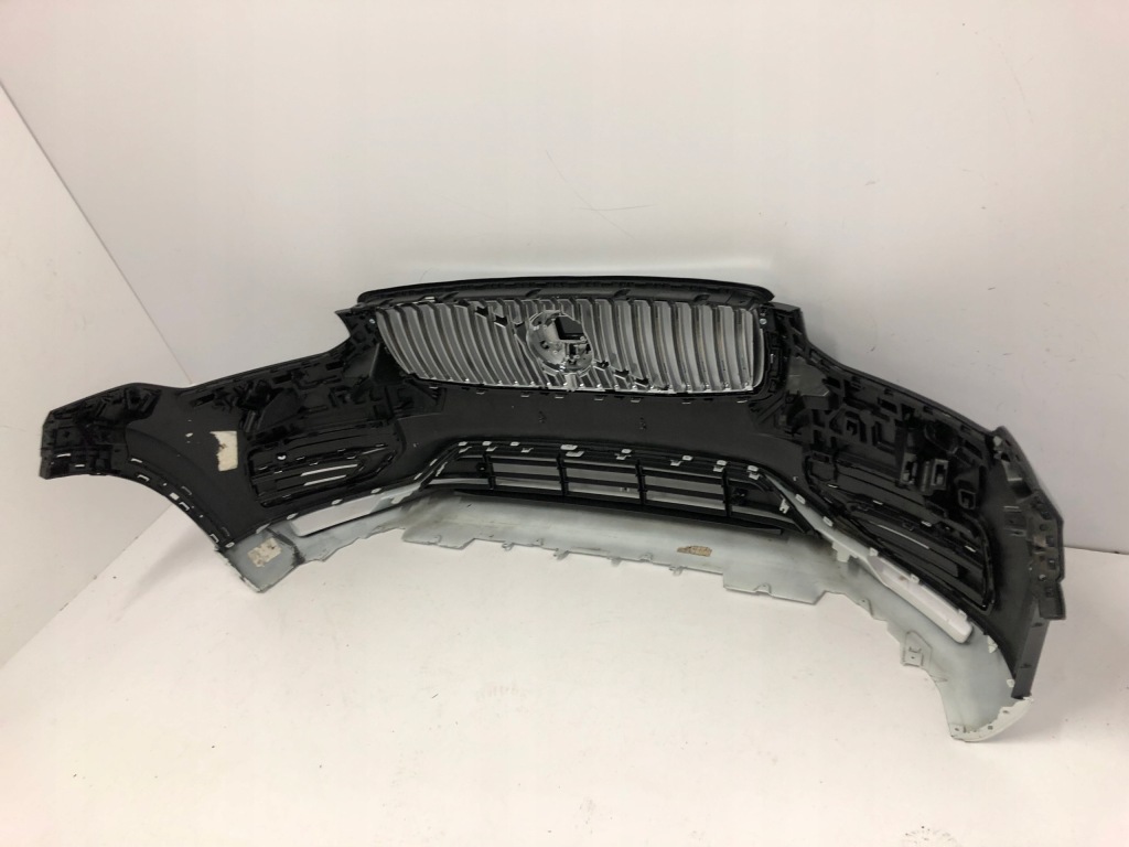 Volvo xc90 ii 2021- lift inscription бампер передний 4xpdc Недорого