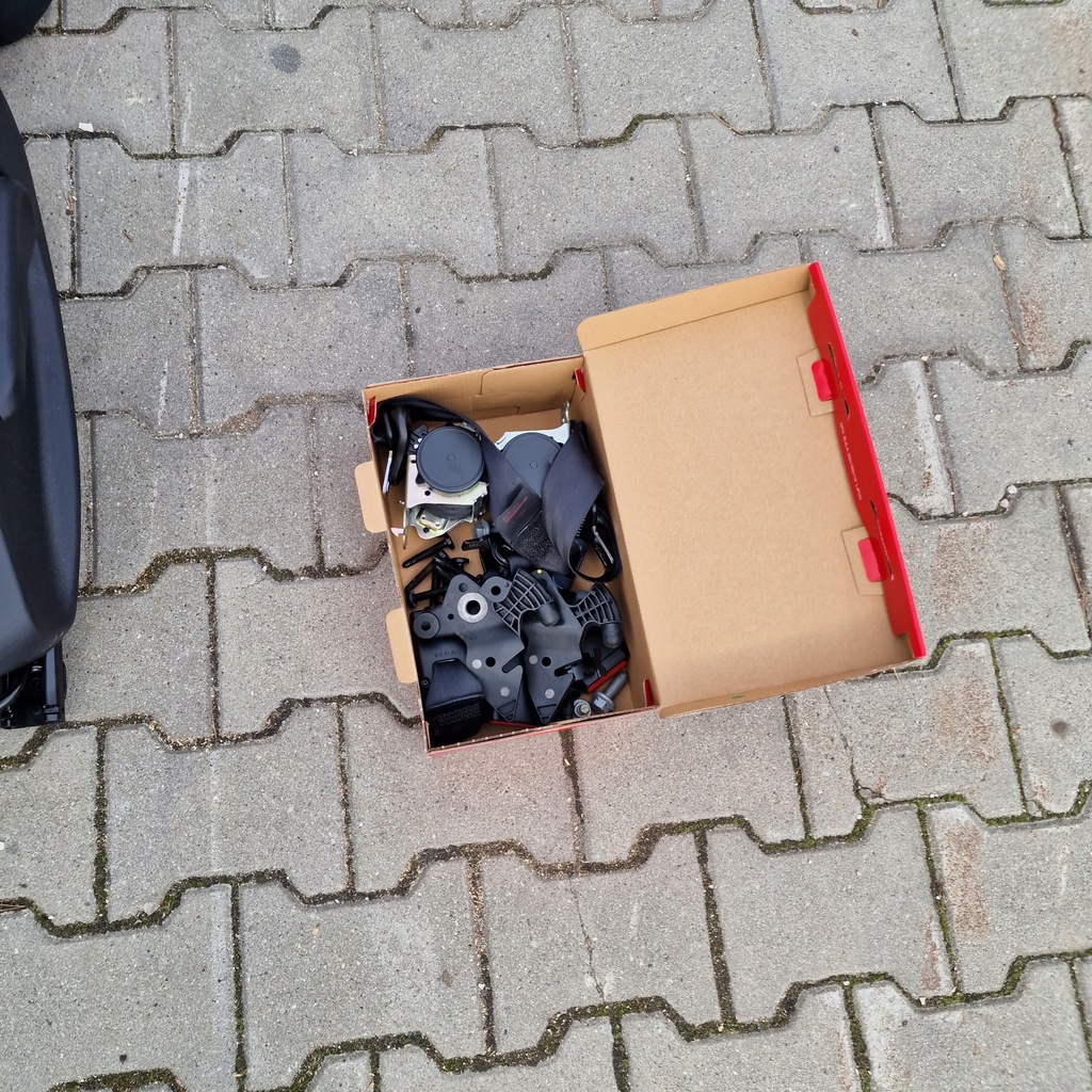 фото №8, Сидіння заднє сидіння сидіння peugeot 208 перехідник van