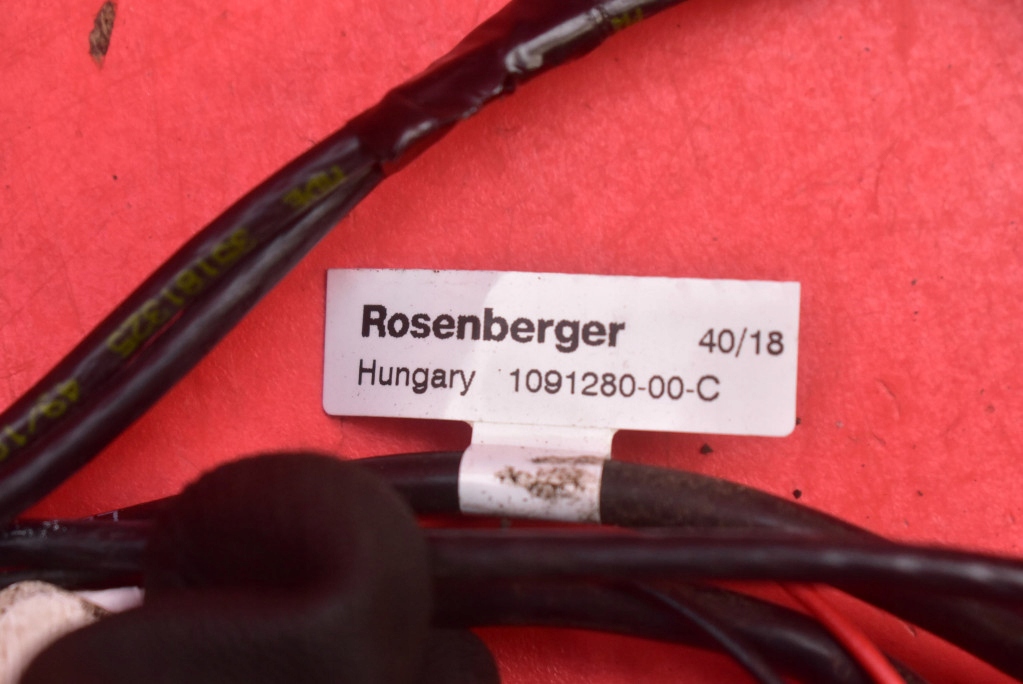 Джгут панелі приладової панелі консолі 1106984-00-b tesla model 3 17-21 Зі Шроту