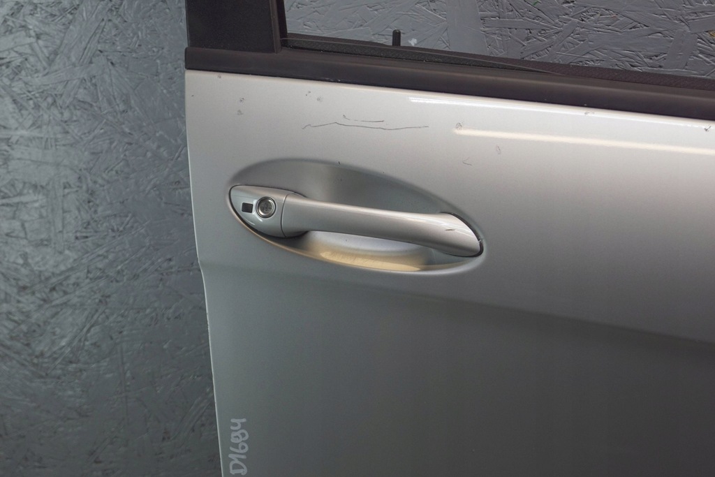 фото №10, Mercedes w169 дверь правый перед d1694