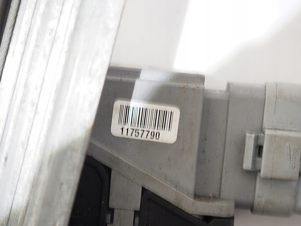 фото №13, Citroen c3 кабриолет pluriel подъемник стекло правый el