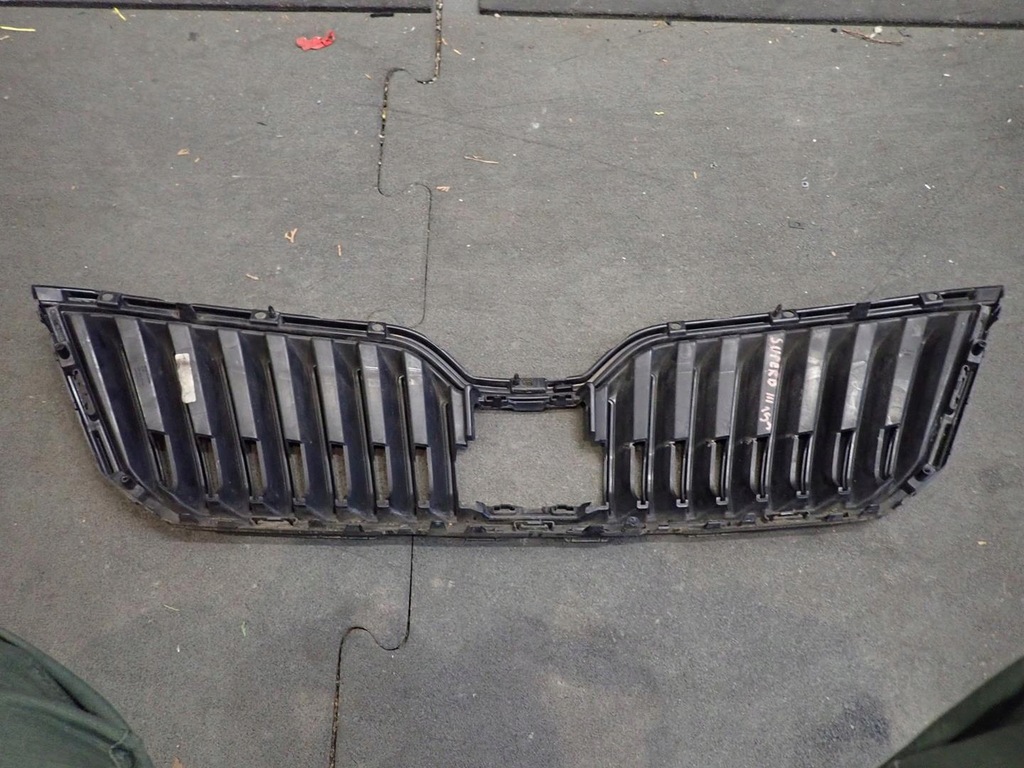 фото №5, Решітка радіатора skoda superb iii 2015- 3v0853653b